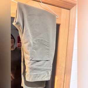 Kotn Khaki Straight Crop Jeans – Size 6